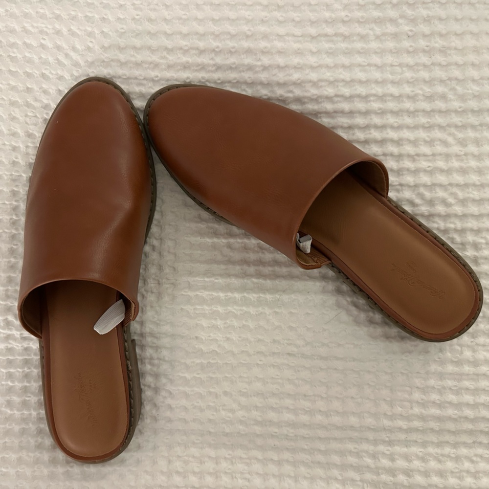 Universal Thread Tan Women's Loafers